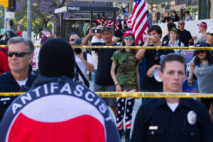 Fotografía de archivo de miembros del colectivo Antifa (Anti-Fascismo). EFE/Felipe Chacón