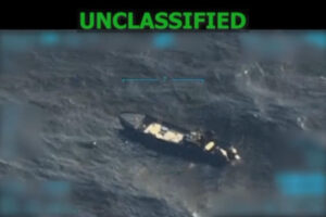 Captura de video tomado de la red social Truth Social de la cuenta @realDonaldTrump del presidente de Estados Unidos, Donald Trump, donde se ve una embarcación en el mar Caribe. EFE/ @realdonaldtrump