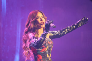La cantante mexicana Gloria Trevi se presenta durante los Premios de la Herencia Hispana 2025 este jueves, en Washington DC. (Estados Unidos). EFE/ Octavio Guzmán