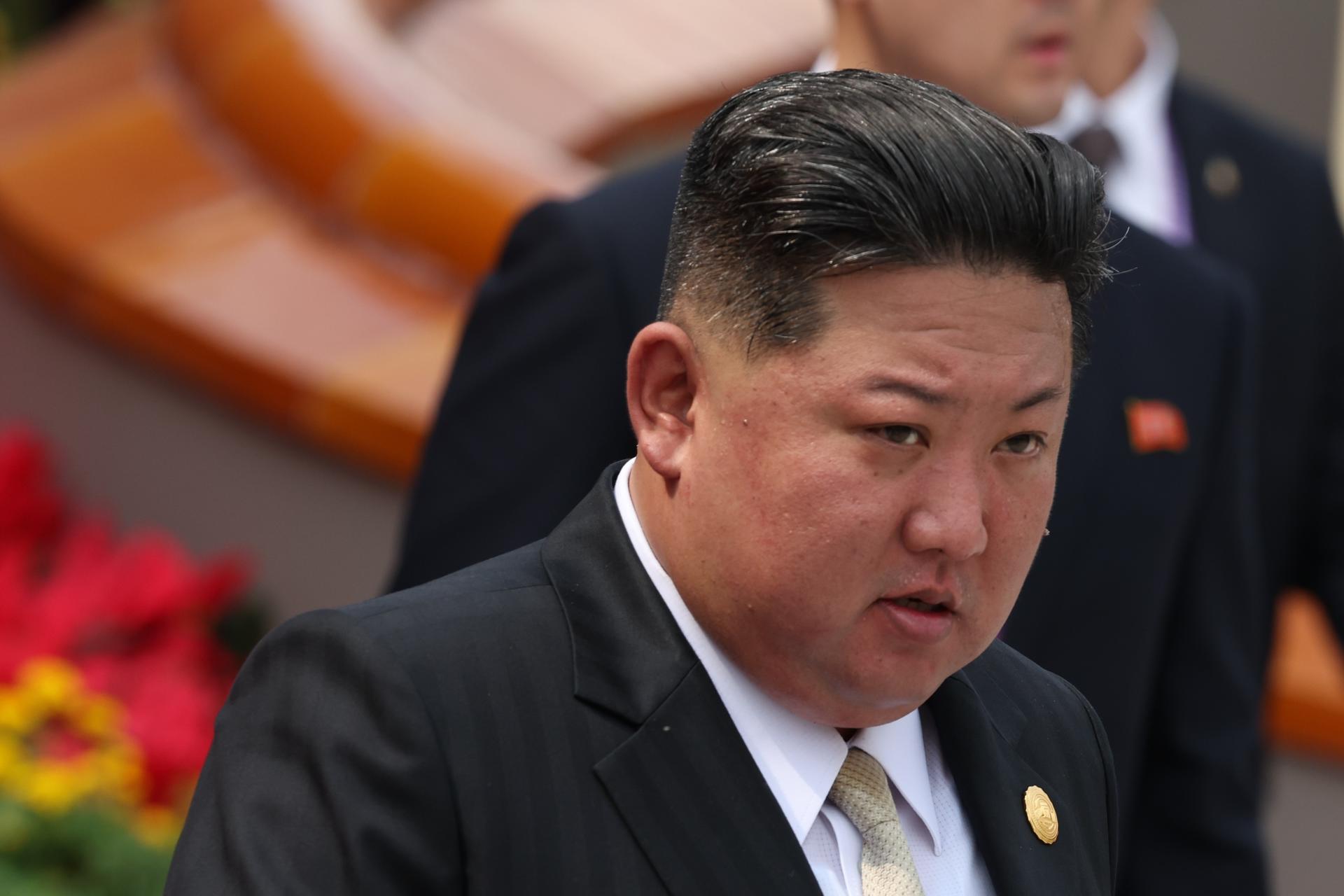 El líder norcoreano, Kim Jong-un llega para asistir a un desfile militar que marca el 80 aniversario de la victoria en la Guerra Popular de Resistencia China contra la Agresión Japonesa y el final de la Segunda Guerra Mundial, en la Plaza de Tiananmen en Pekín, el 03 de septiembre de 2025. EFE/EPA/ALEXANDER KAZAKOV/SPUTNIK/KREMLIN POOL MANDATORY CREDIT