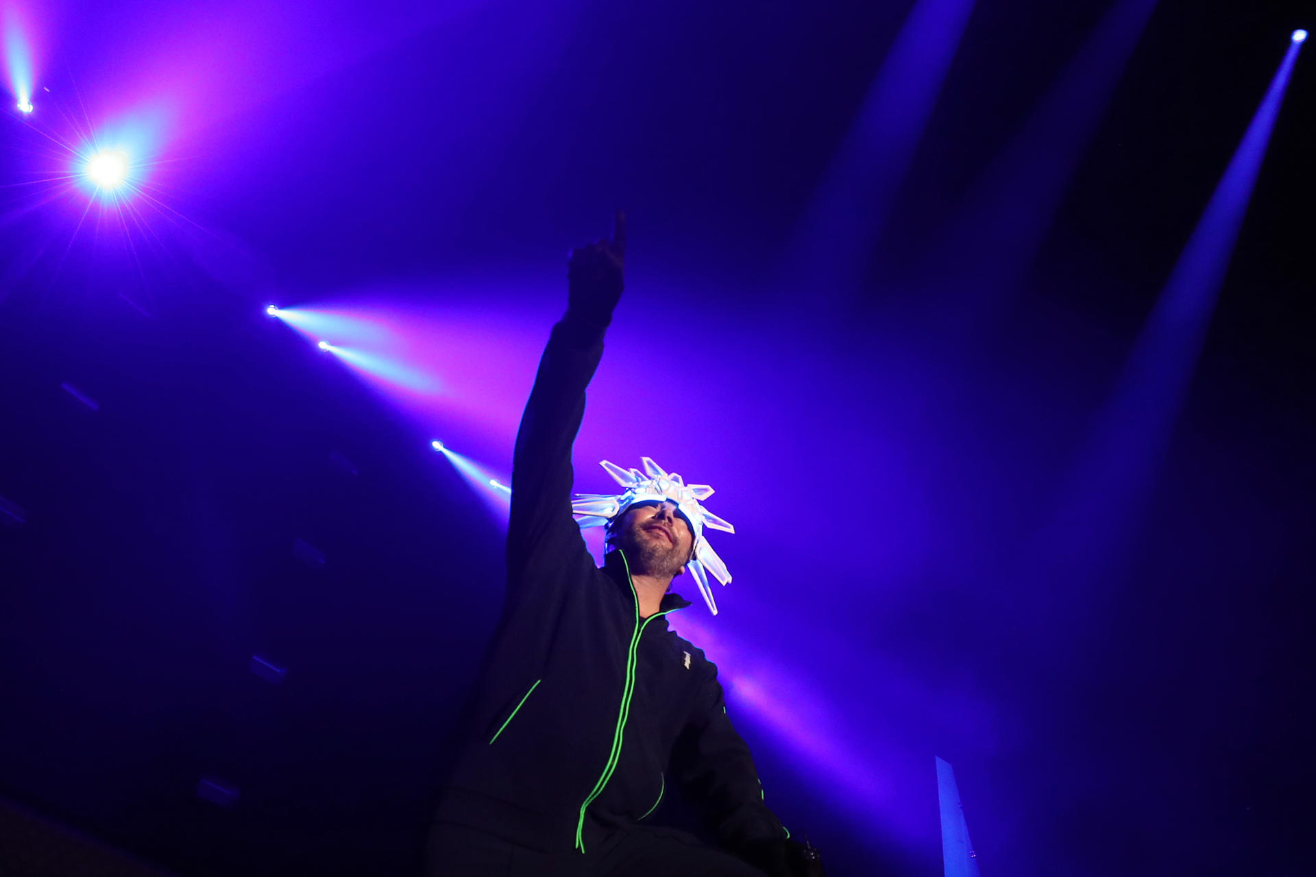 El vocalista de banda británica Jamiroquai durante un concierto. EFE/Elvis González