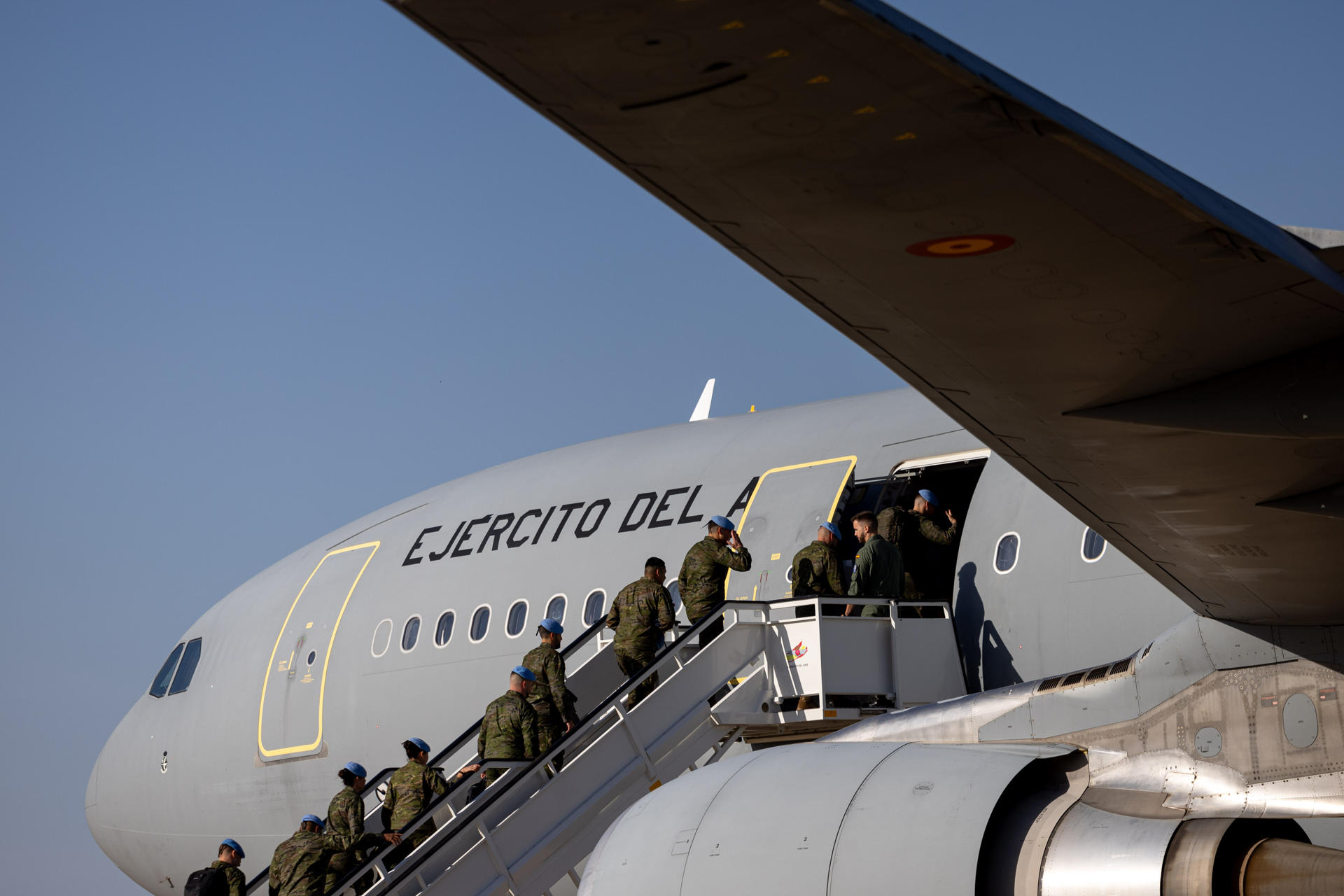 Foto de archivo de un A330 como en el que viajaba Margarita Robles a Lituania. EFE/ Daniel González