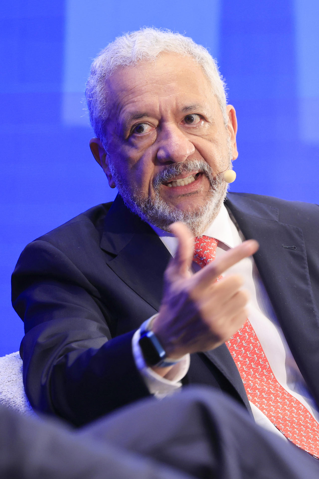 El administrador de la Autoridad del canal de Panamá, Ricaurte Vázquez Morales, habla durante el evento 'La Adaptabilidad del canal de Panamá Frente a un mundo en Transformación: Comercio, Clima y Geopolítica' este martes, en Ciudad de Panamá (Panamá). EFE/ Bienvenido Velasco