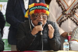 Fotografía de archivo del presidente de la Confederación de Nacionalidades Indígenas del Ecuador (Conaie), Marlon Vargas, durante una rueda de prensa, en Quito (Ecuador). EFE/José Jácome