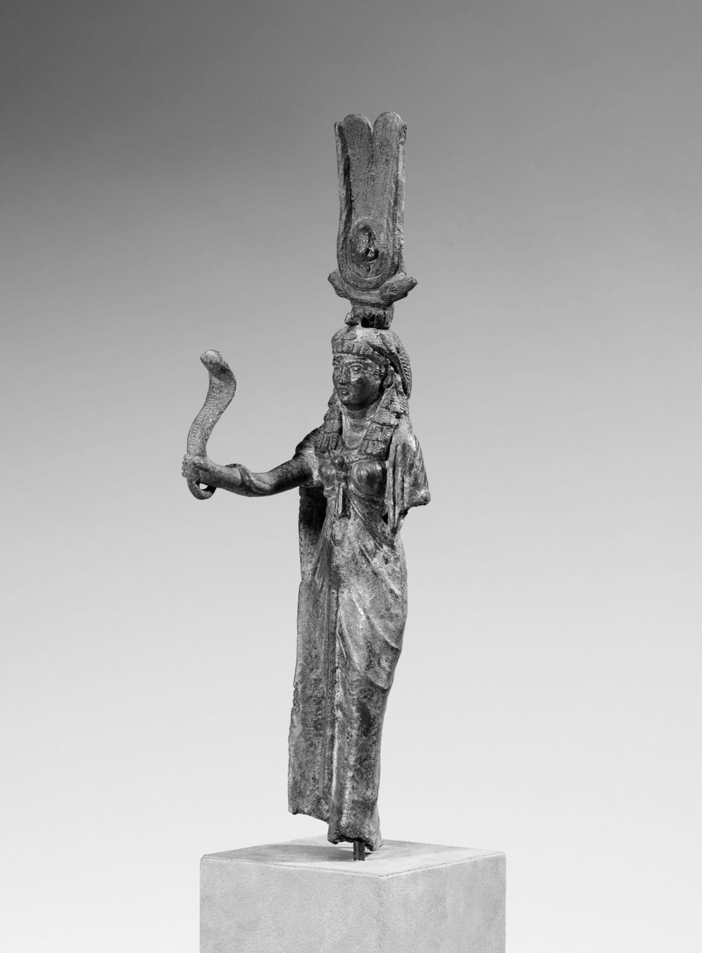 Imagen de una figurilla que representa a Cleopatra. EFE