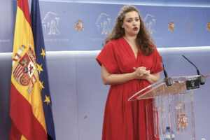 La diputada del PP Ester Muñoz ofrece una rueda de prensa este martes en el Congreso de los Diputados en Madrid. EFE/ J.P. Gandul