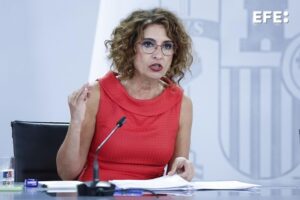 María Jesús Montero, vicepresidenta primera y ministra de Hacienda, durante la rueda de prensa posterior al Consejo de Ministros de ayer.-EFE/ Chema Moya