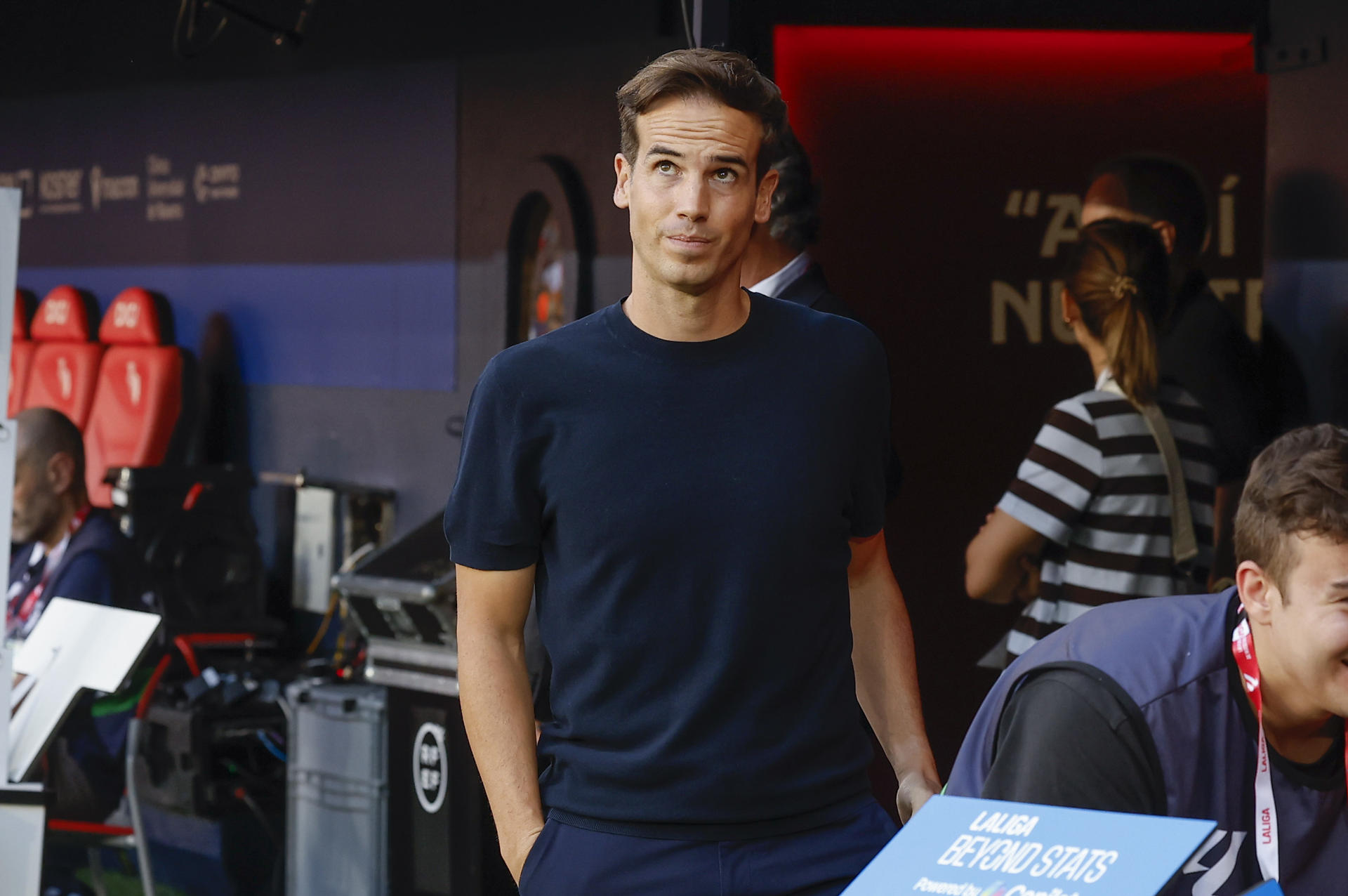 El entrenador del Rayo Vallecano, Íñigo Pérez. EFE/Villar López