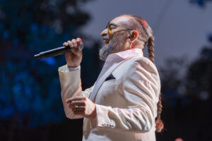 Fotografía de archivo del cantante cubano Alain Pérez, en Nueva York (Estados Unidos). EFE/ Ángel Colmenares