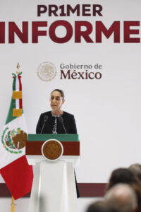 La presidenta de México, Claudia Sheinbaum, habla durante su Primer Informe de Gobierno en el Palacio Nacional este lunes, en Ciudad de México (México). EFE/ Sáshenka Gutiérrez