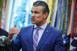 Fotografía del secretario de Guerra de EE.UU., Pete Hegseth. EFE/Samuel Corum