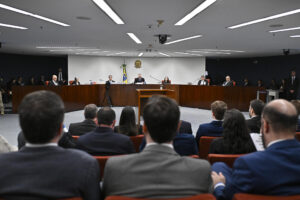 Fotografía general de la sesión del juicio por intento de golpe de Estado del expresidente de Brasil Jair Bolsonaro este martes, en el Supremo Tribunal Federal en Brasilia (Brasil). EFE/ Andre Borges