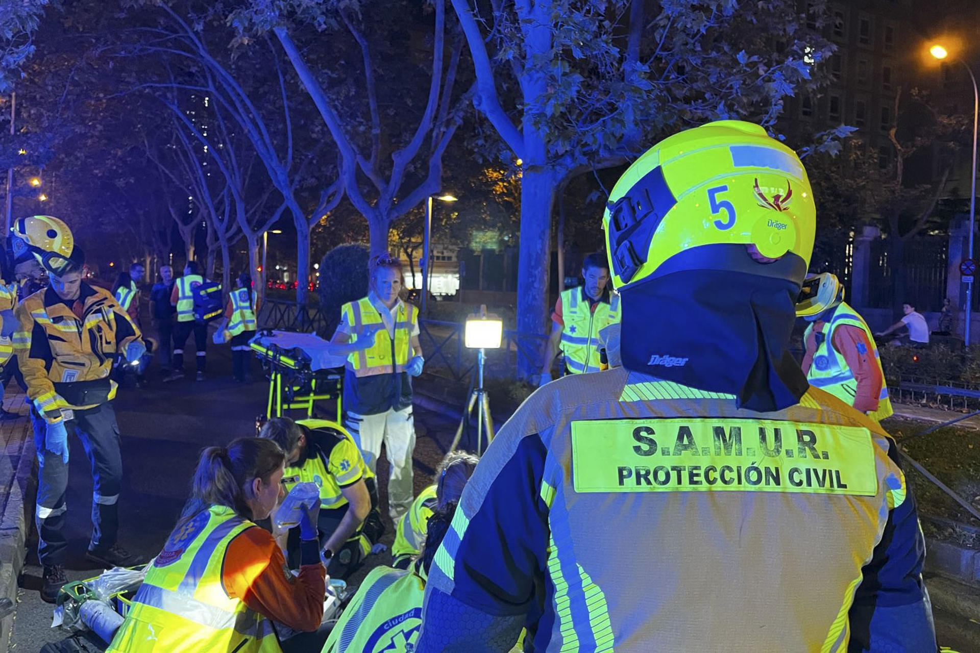 Un hombre de 60 años ha resultado herido grave este martes por la noche tras ser atropellado por un autobús en el Paseo de la Castellana de Madrid, ha informado Emergencias Madrid. EFE/Ayuntamiento de Madrid SOLO USO EDITORIAL/SOLO DISPONIBLE PARA ILUSTRAR LA NOTICIA QUE ACOMPAÑA (CRÉDITO OBLIGATORIO)
