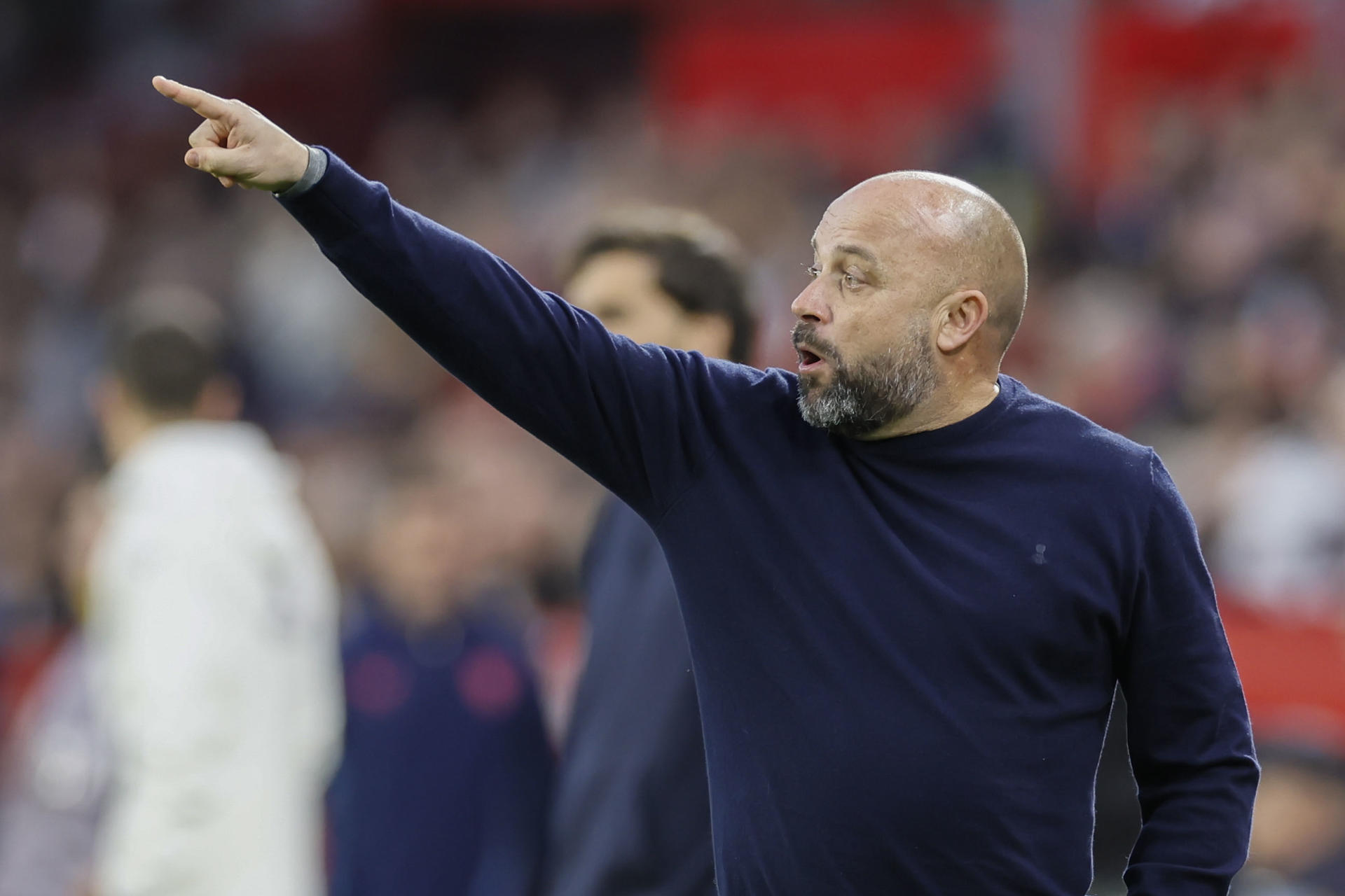 Fotografía de José Manuel Vidal, en la que puede verse en una imagen de archivo del 25 de enero de 2025 al entrenador del Espanyol Manolo González durante un partido. EFE