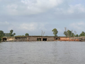 Vista de las inundaciones en la localidad Chand Singh Wala en Pakistán este jueves. EFE/ Amjad Ali