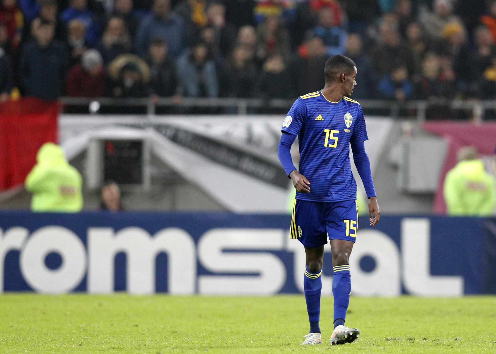 Fotografía de Robert Ghement, en la que puede verse en una imagen de archivo del 15 de noviembre de 2019 al futbolista sueco Alexander Isak, durante un partido con la selección de su país. EFE