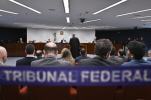 Fotografía general de la sesión del juicio por intento de golpe de Estado del expresidente de Brasil Jair Bolsonaro este miércoles, en el Supremo Tribunal Federal en Brasilia (Brasil). EFE/Andre Borges