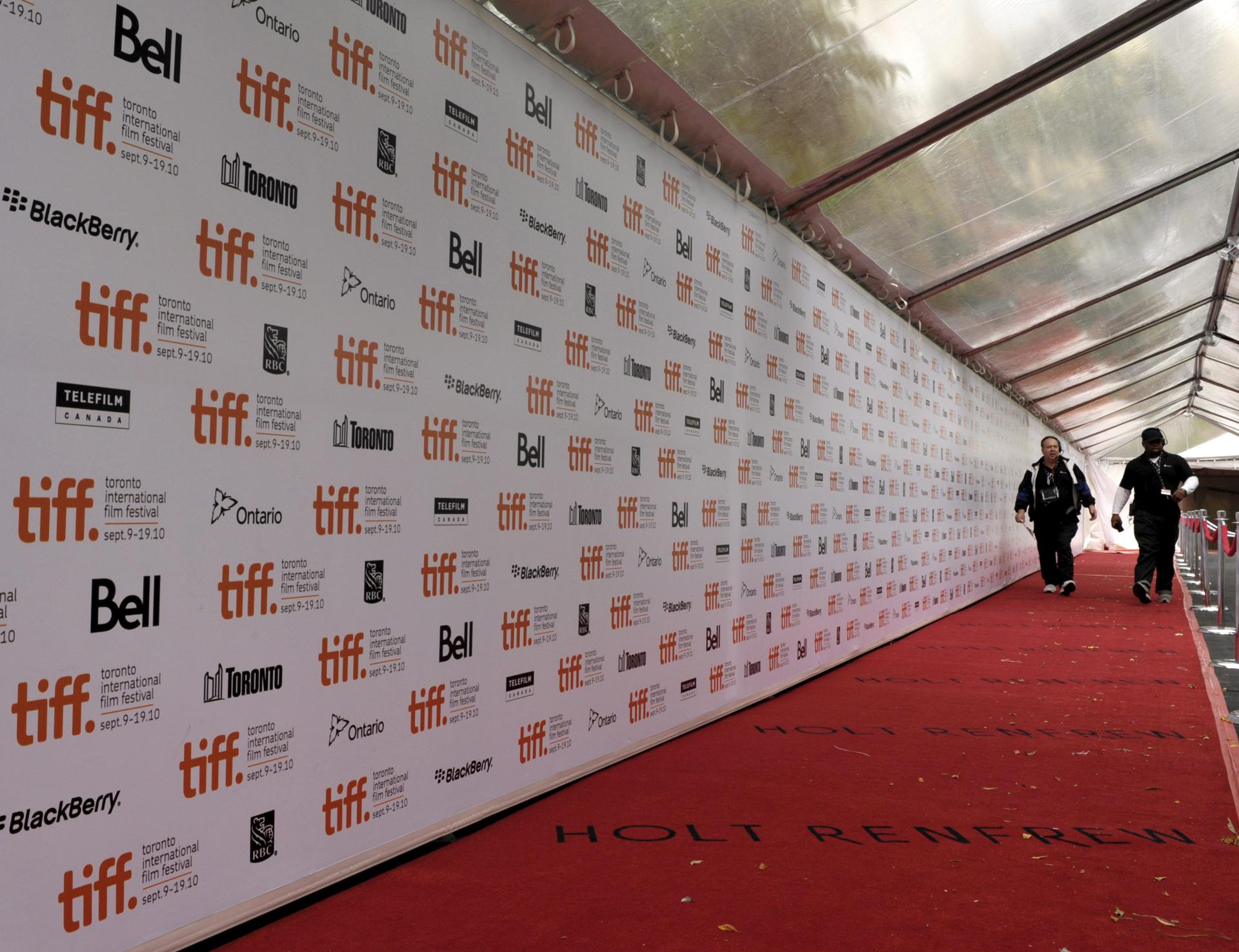 La alfombra roja del Festival Internacional de Cine de Toronto (TIFF) en Toronto, Canadá, el 09 de septiembre de 2010. EFE/WARREN TODA