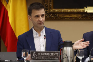 El presidente de RTVE, José Pablo López, comparece ante la Comisión Mixta de Control Parlamentario de la Corporación RTVE este jueves en el Congreso de los Diputados. EFE/ J.J. Guillén