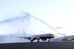Fotografía de archivo en donde aparece un Boeing 757 en el nuevo aeropuerto de Quito (Ecuador). EFE/JOSÉ JÁCOME