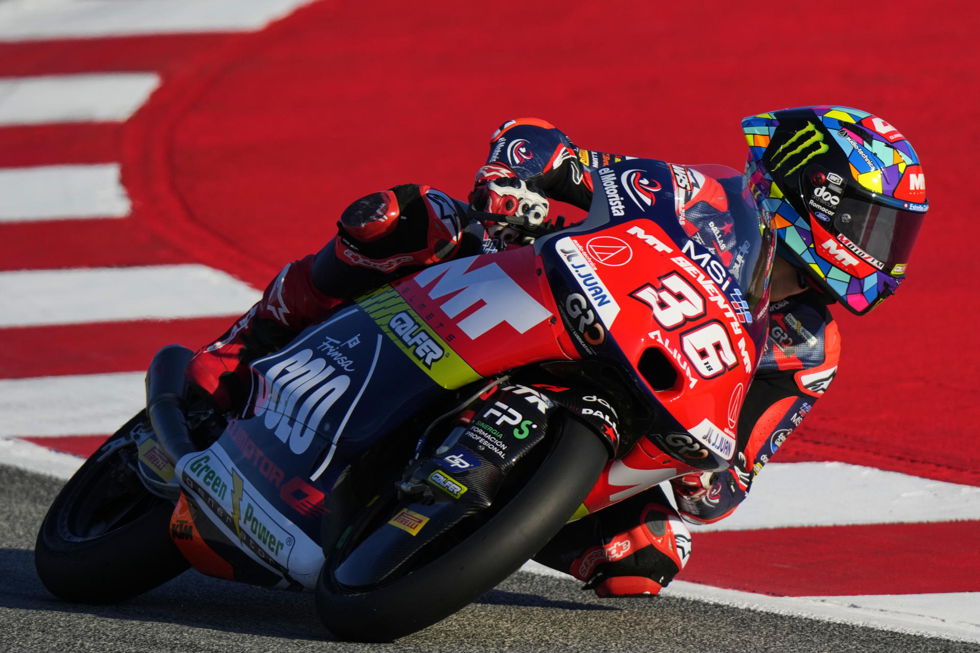 El piloto español de Moto3 Ángel Piqueras (MT Helmets MSI) durante la sesión de entrenamientos libres en el circuito Barcelona-Cataluña para el Gran Premio de Cataluña que se celebra en Montmeló (Barcelona). EFE/EFE/ Alejandro García
