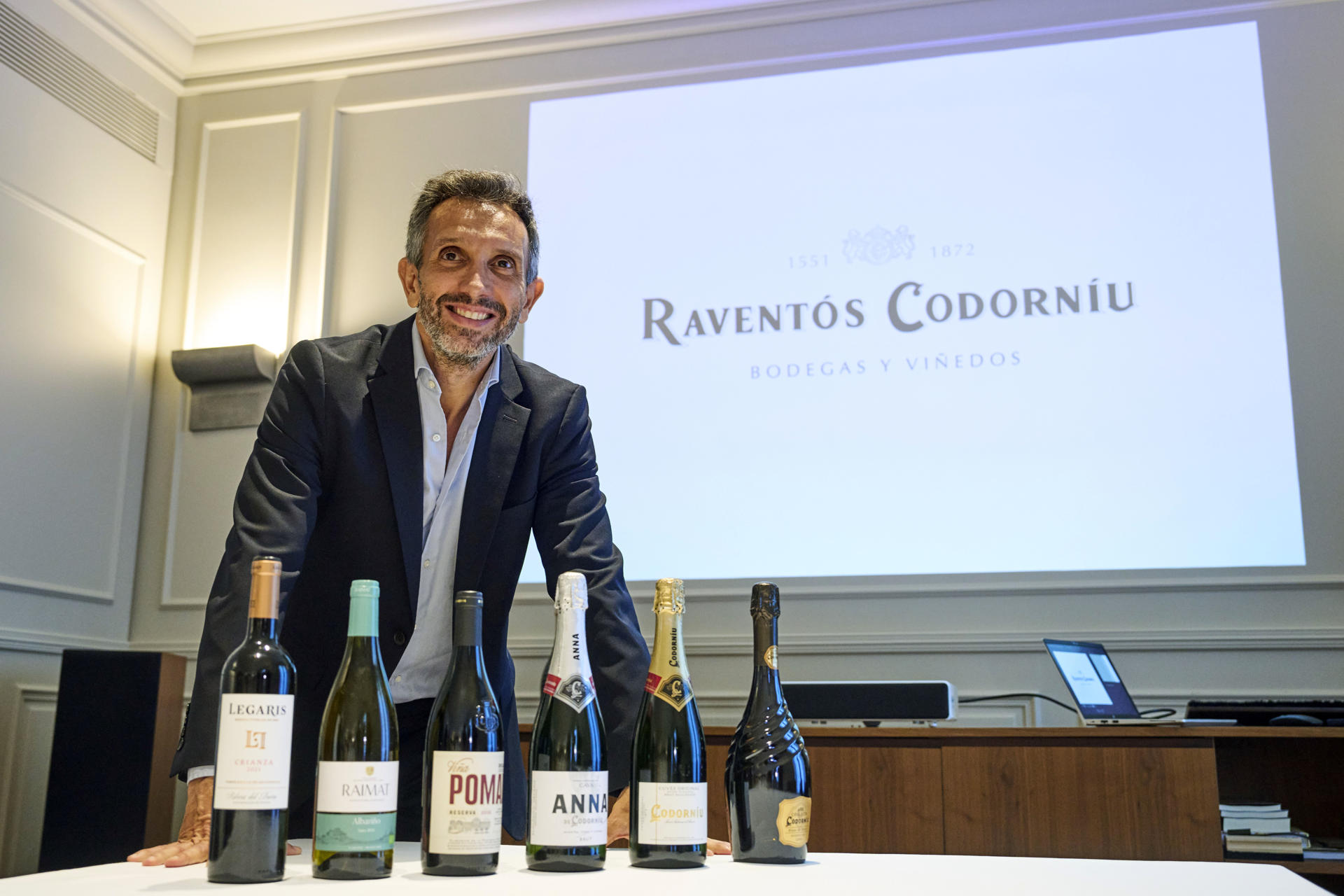 GRAFCAT2109. BARCELONA, 18/09/2025.- El consejero delegado del grupo bodeguero Raventós Codorniu, Sergio Fuster, durante la rueda de prensa que ha ofrecido este jueves. EFE/Alejandro García