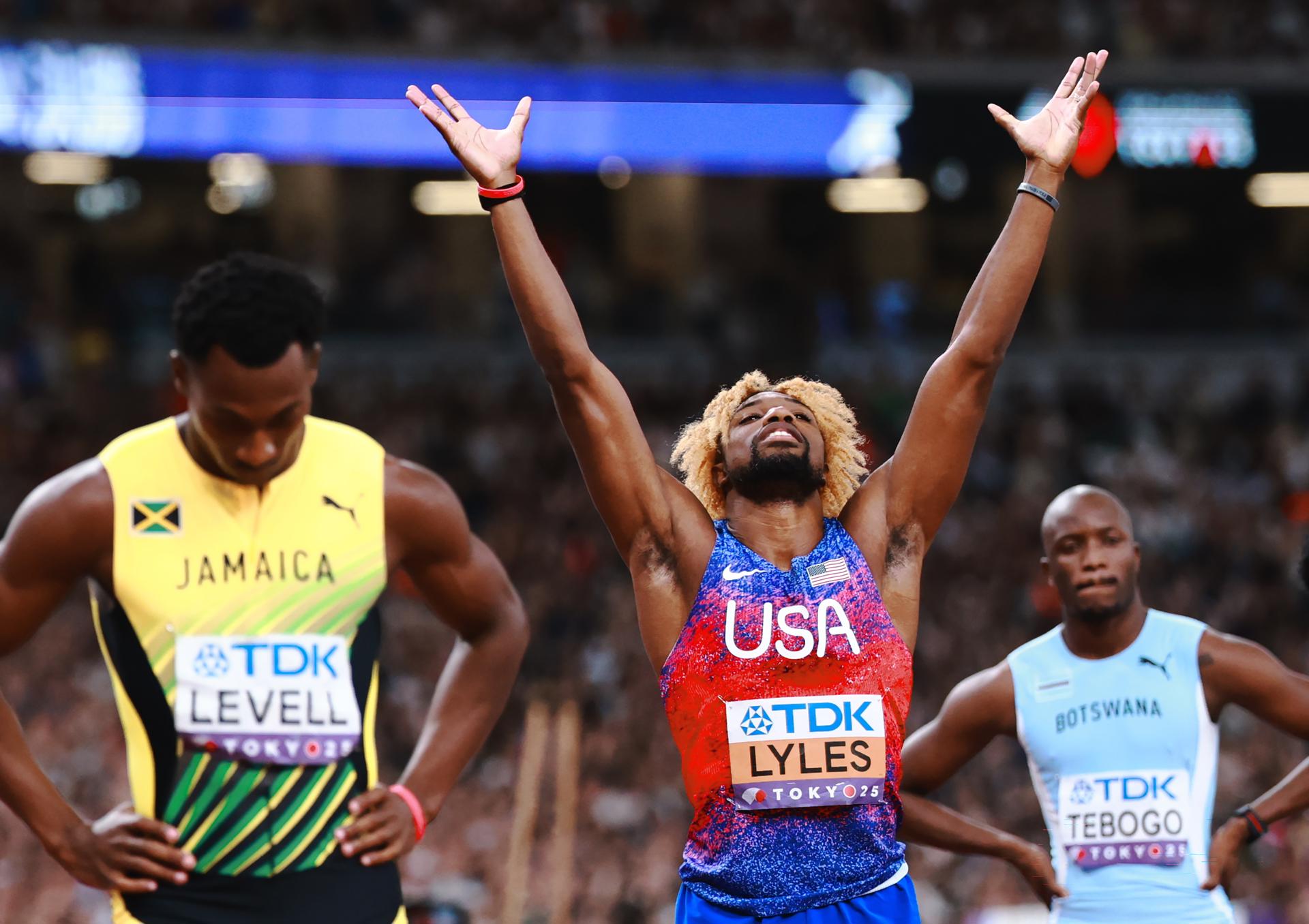 El estadounidense Noah Lyles se reivindicó este viernes en Tokio en los 200 metros lisos como el gran dominador de la distancia con su cuarto oro mundial consecutivo. EFE/EPA/FRANCK ROBICHON
