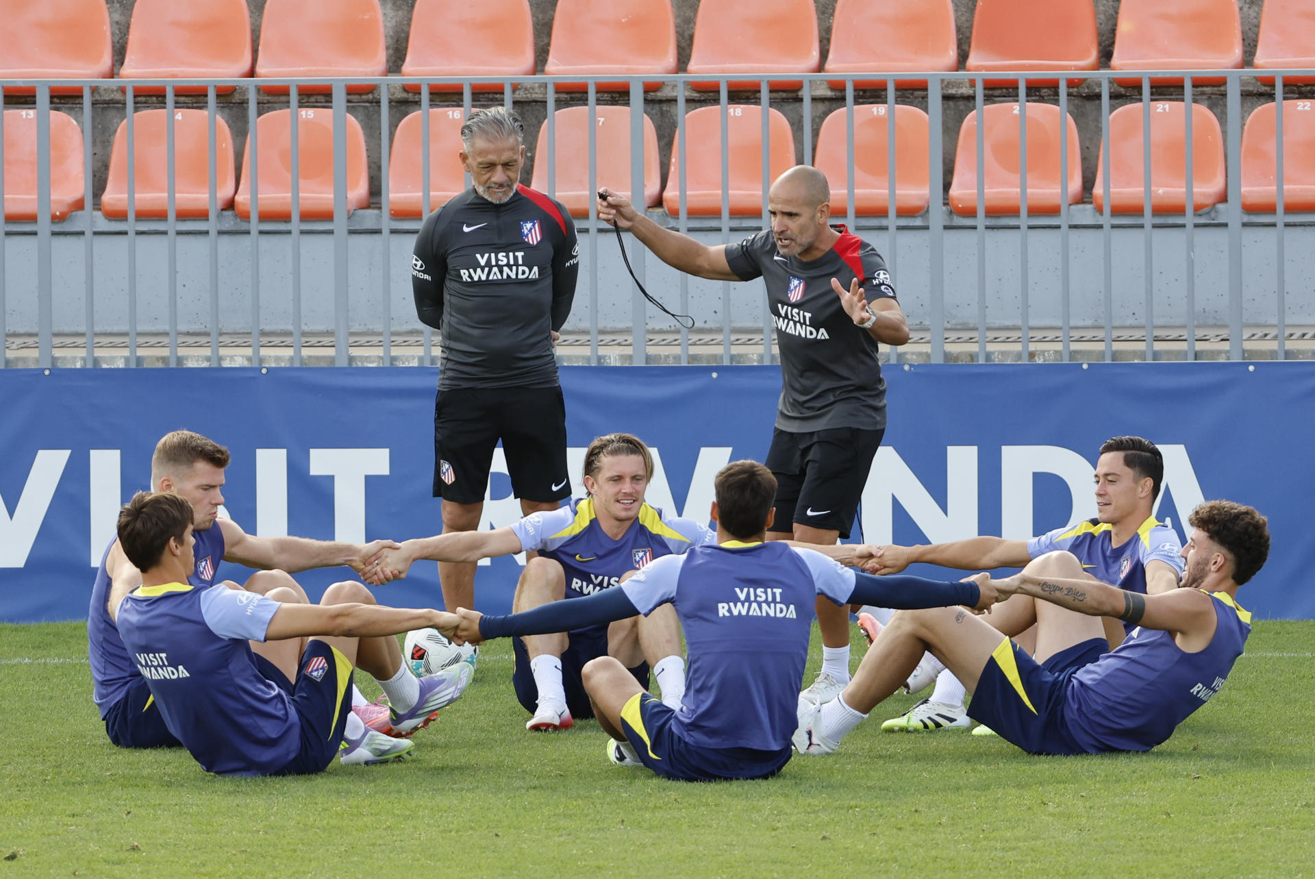 Jugadores del Atlético de Madrid, en una foto de archivo durante un entrenamiento. EFE/Mariscal