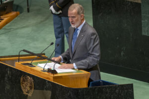 El rey Felipe VI habla en la Asamblea General de la Organización de las Naciones Unidas (ONU) este 24 de septiembre de 2025, en Nueva York (Estados Unidos). EFE/ Ángel Colmenares