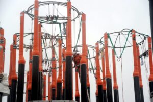 En la imagen de archivo, tubos de pruebas cargados en un barco de Greenpeace que examinaron el impacto de la acidificación oceánica sobre los organismos marinos en el Ártico durante cinco semanas. EFE/Carsten Rehder
