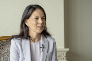 La presidenta de la Asamblea General de las Naciones Unidas, Annalena Baerbock, fue captada este 17 de septiembre, durante una entrevista con EFE, en Nueva York (Estados Unidos). EFE/Ángel Colmenares