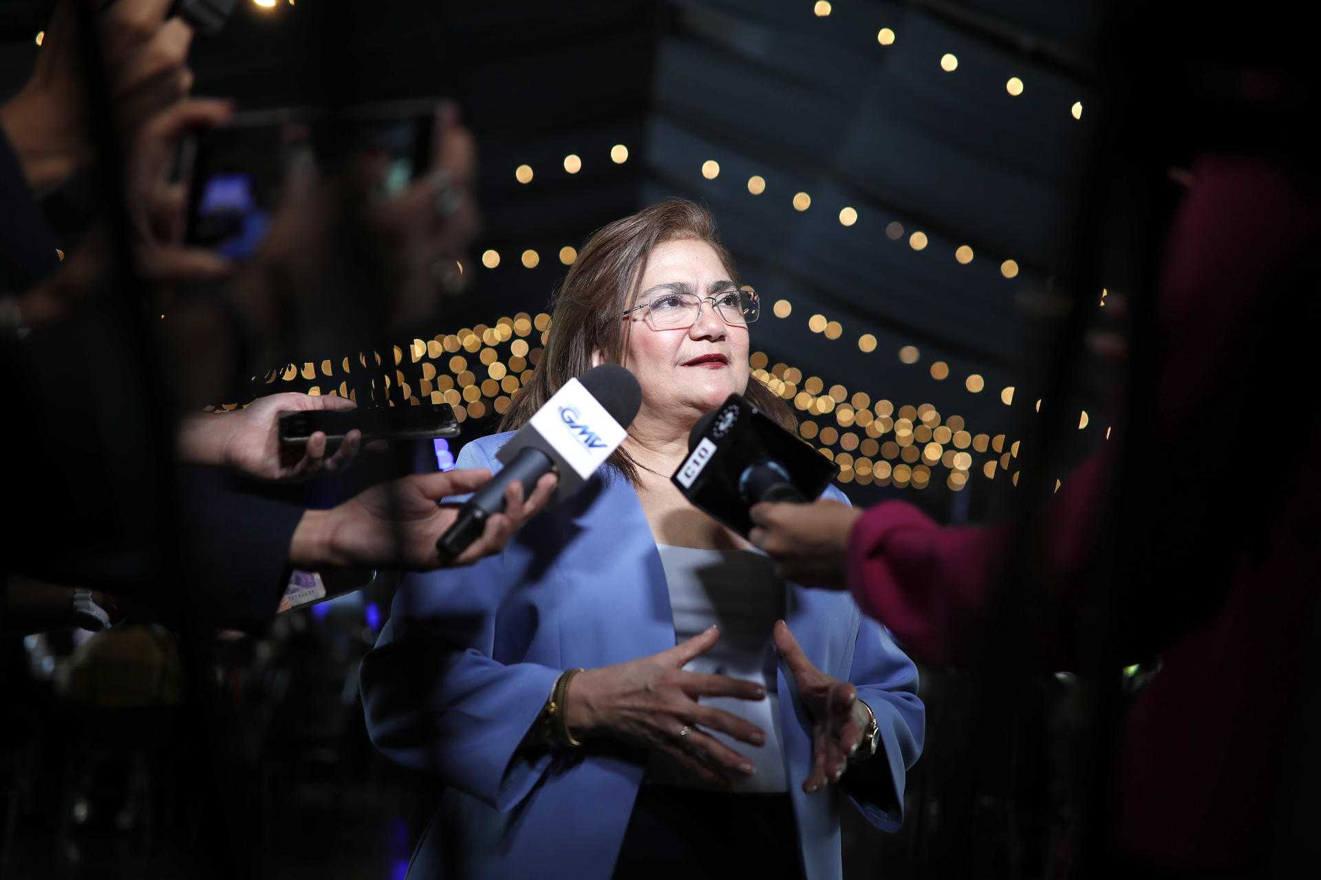 La procuradora de derechos humanos de El Salvador, Raquel Caballero, habla en una rueda de prensa este jueves, en Nuevo Cuscatlán (El Salvador). EFE/ Rodrigo Sura