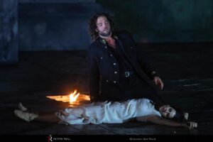 Asmik Grigorian y Brian Jagde interpretan a  Desdémona y Otello en la ópera de Verdi que abre este vienes la temporada del Teatro Real de Madrid. Fotos cedidas por el Teatro Real. EFE