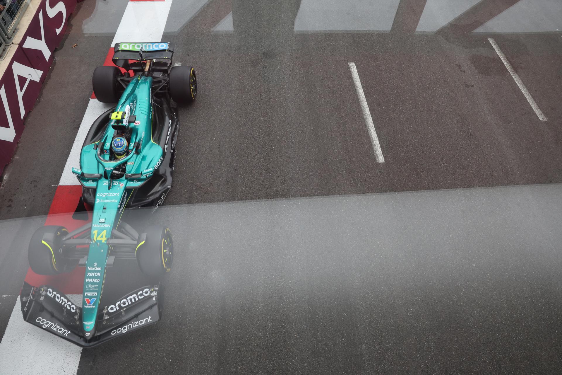 El español Fernando Alonso (Aston Martin), en el Gran Premio de Azerbaiyán, EFE/EPA/ALI HAIDER