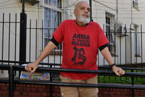 El padre del fotógrafo argentino Pablo Grillo, Fabián Grillo, posa durante una entrevista con EFE este 10 de septiembre de 2025, en Buenos Aires (Argentina). EFE/ Matias Martin Campaya