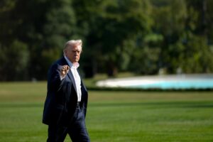 El presidente de Estados Unidos, Donald Trump. EFE/Kent Nishmura