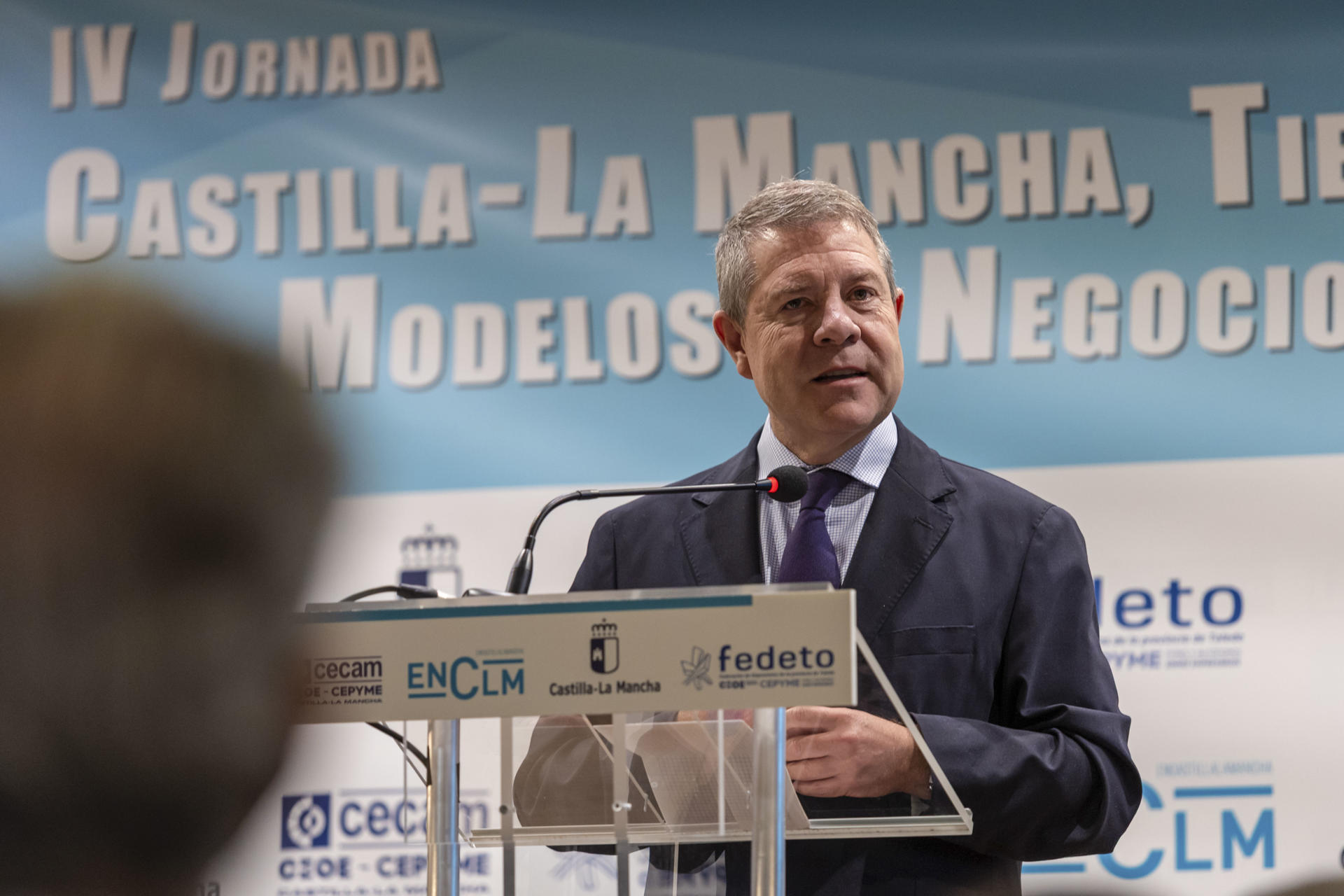 TOLEDO, 22/09/2025.- El presidente de Castilla-La Mancha, Emiliano García-Page, interviene en el encuentro que organiza el digital ENCLM bajo el título 'Castilla-La Mancha, tierra de oportunidades. Modelo de negocio del siglo XXI'. EFE/Ángeles Visdómine