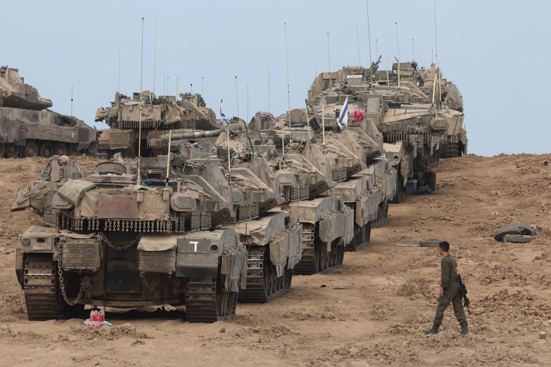 Tropas israelíes en la frontera con Gaza el 17 de septiembre de 2025. EFE/EPA/ABIR SULTAN