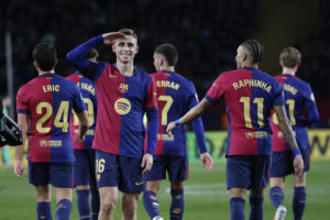 Fermín López celebra un gol durante el partido de la jornada 21 de LaLiga 2024-25 entre el Barcelona y el Valencia, que ganó el conjunto azulgrana por 7-1. EFE/ Alberto Estévez