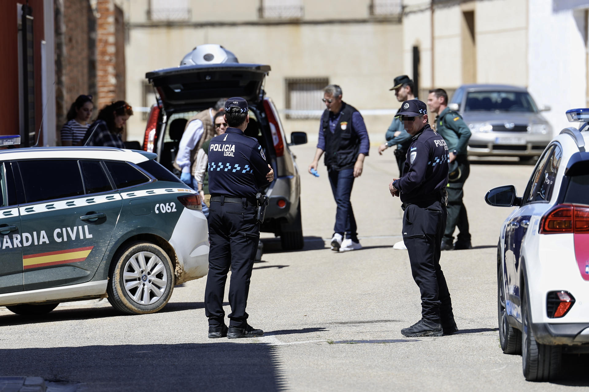 Imagen de archivo de un operativo de la Guardia Civil durante un operativo en la provincia de Toledo. EFE/ Ismael Herrero
