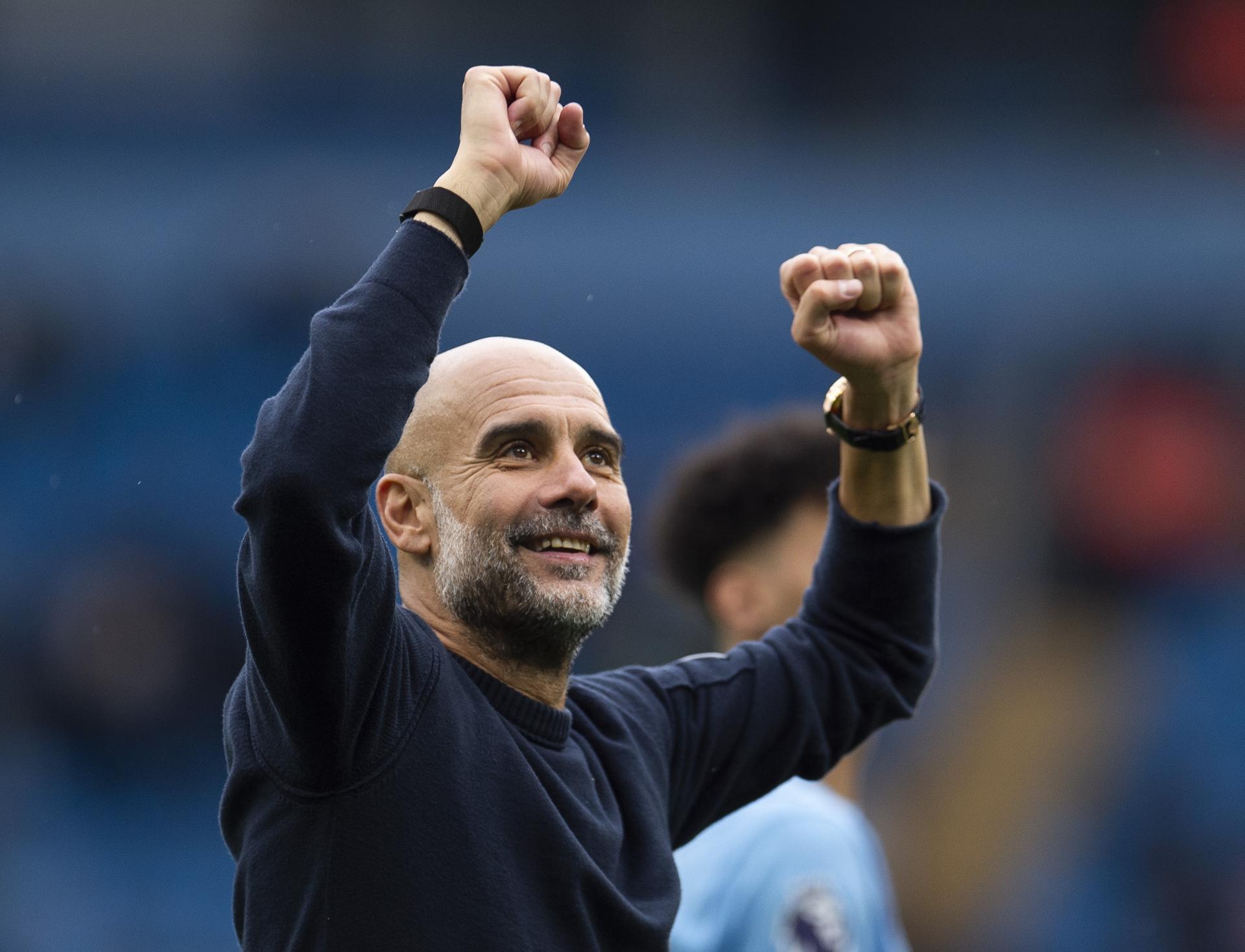 El entrenador del Manchester City Pep Guardiola durante el partido de la Premier League que han jugado Manchester City y Burnley FC, en Manchester, Reino Unido EFE/EPA/PETER POWELL
