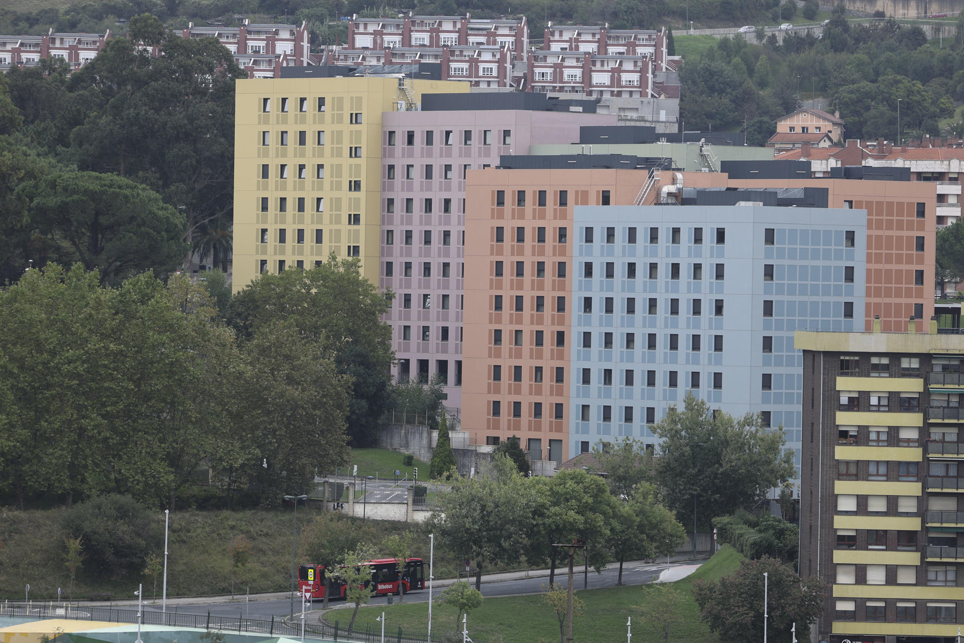 Viviendas nuevas en Bilbao. EFE/Luis Tejido
