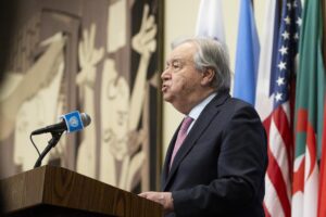 El secretario general de la ONU, António Guterres, durante una rueda de prensa, en la sede del organismo, en Nueva York (NY, EE.UU.). EFE/Justin Lane 
NUEVA YORK (Estados Unidos), 08/04/2025.- El Secretario General de las Naciones Unidas, Antonio Guterres, ofrece una declaración sobre la actual situación humanitaria y los combates entre Israel y Hamás en Gaza, en la sede de las Naciones Unidas en Nueva York, Nueva York, EE. UU., 08 de abril de 2025. Nueva York EFE/EPA/JUSTIN LANE