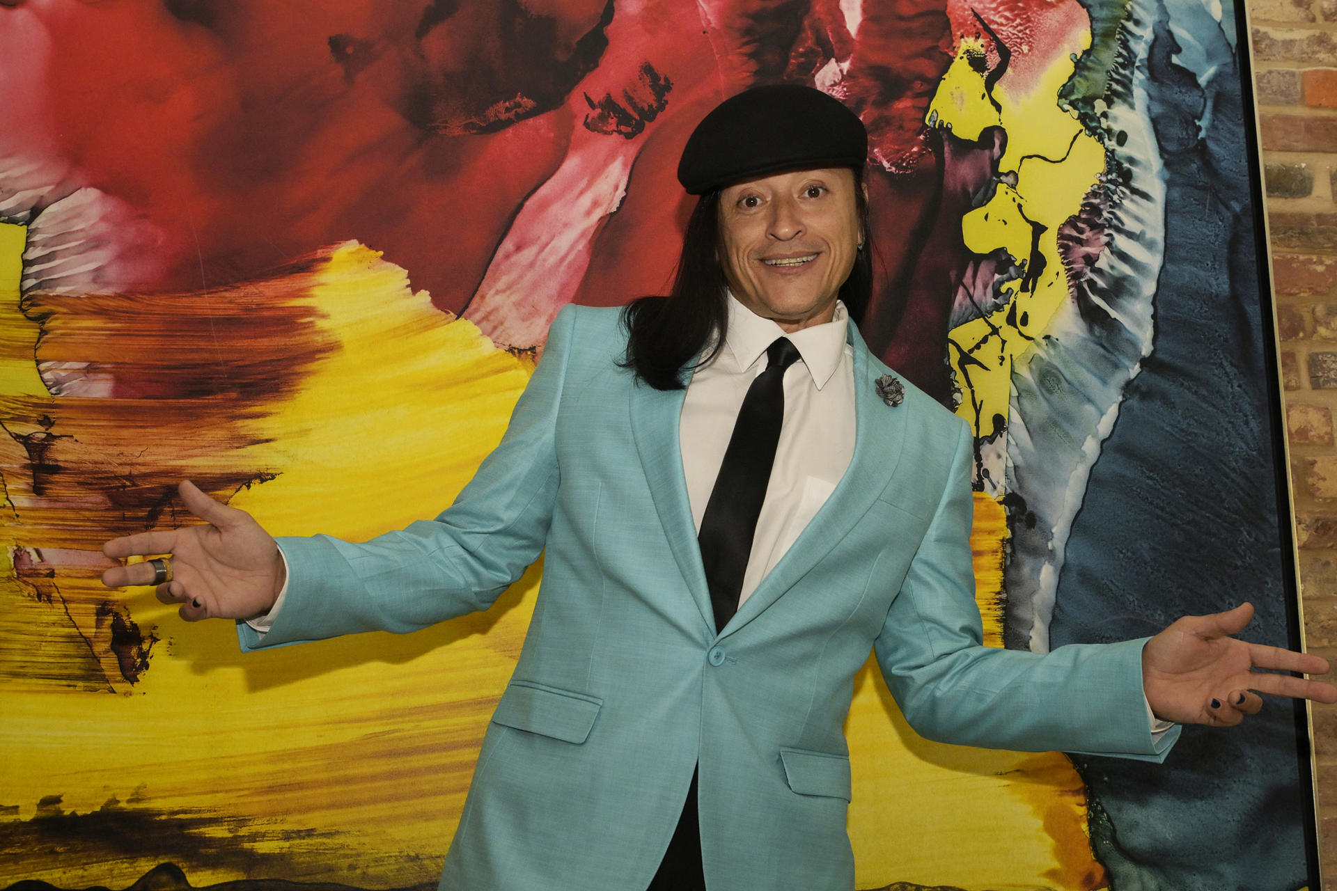 El cantante Elvis Crespo posa durante una entrevista con EFE este 18 de septiembre de 2025, en Washington (Estados Unidos). EFE/ Lenin Nolly