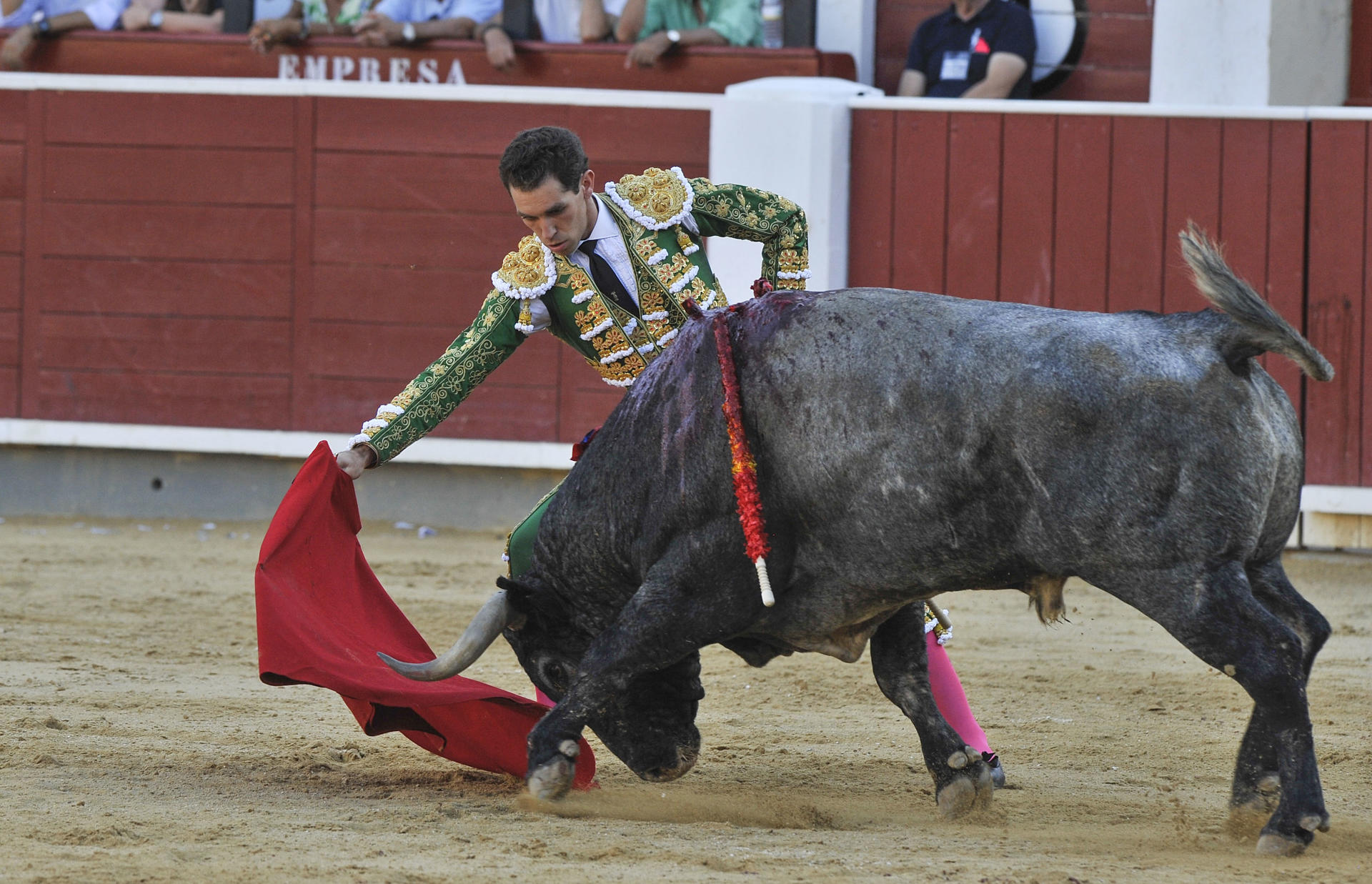 El diestro Ginés Marín, durante el festejo de este miércoles en la Feria de Albacete. EFE/Manu
