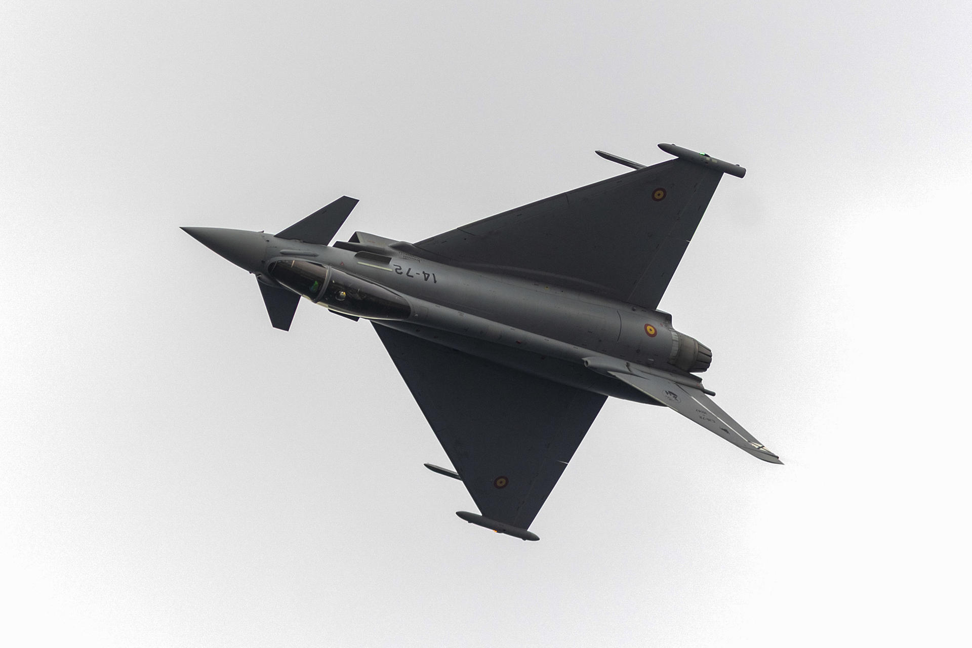 Un avión Eurofighter participa en el X Festival Aéreo Internacional de Torre del Mar, en el municipio de Vélez-Málaga. EFE/Daniel Pérez