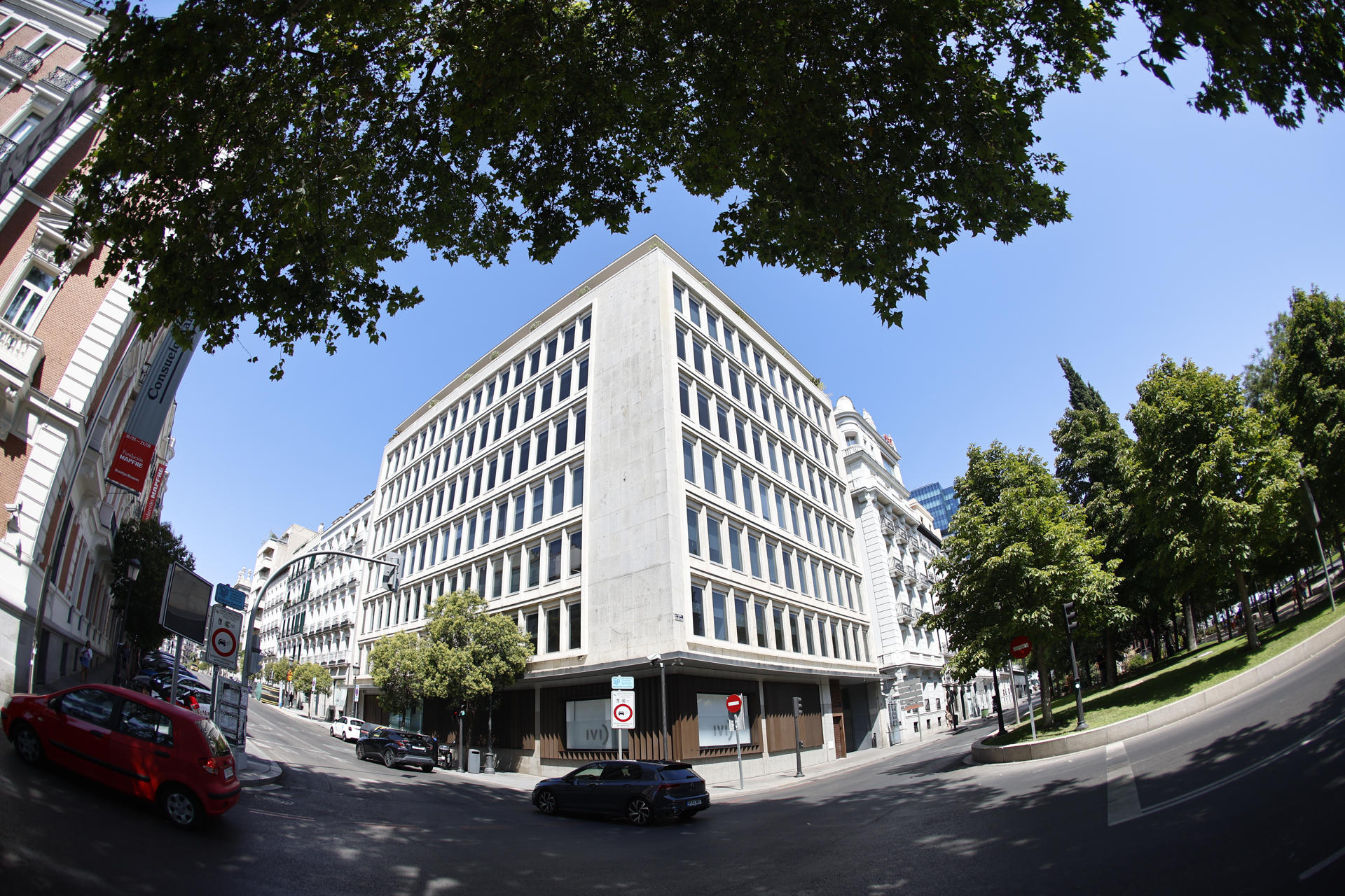 Vista de las oficinas de una de las empresas de Juan Carlos Barrabés, el empresario investigado en la causa que el juzgado de Instrucción número 41 de Madrid sigue contra Begoña Gómez. EFE/ Rodrigo Jiménez