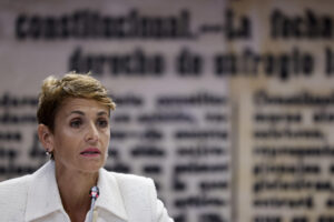 La presidenta del Gobierno de Navarra, María Chivite, comparece este lunes, en la comisión de investigación del caso Koldo en el Senado, donde PP, Vox y UPN exigen que explique la relación del PSN, el partido que lidera, con la presunta trama de corrupción en la que están investigados, entre otros, José Luis Ábalos y Santos Cerdán, ex secretarios de Organización del PSOE.EFE/ Sergio Perez
