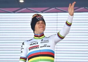 El belga Remco Evenepoel en foto de archivo de EPA/LUCA ZENNARO. EFE/EPA