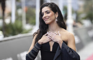 La actriz palestina Saja Kilani posa este miércoles en la alfombra roja del 73 Festival Internacional de Cine de San Sebastián, donde presentó su película 'The voice of Hind Rajab' ('La voz de Hind Rajab'), en la sección Perlas del certamen. EFE/Javier Etxezarreta